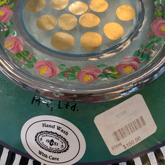 Mackenzie Child plates. - Picture 1 of 3